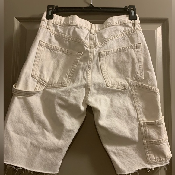 FRAME Denim Le Slouch Off White distressed Bermuda Short size 23. Retail $248 - Picture 4 of 11
